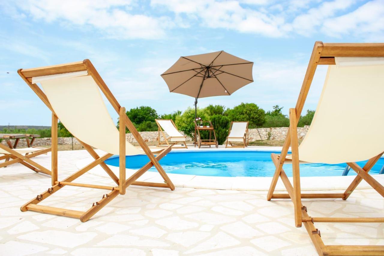 Villa Stone Pearl With Heated Swimming Pool 스베티필립아이자코브 외부 사진