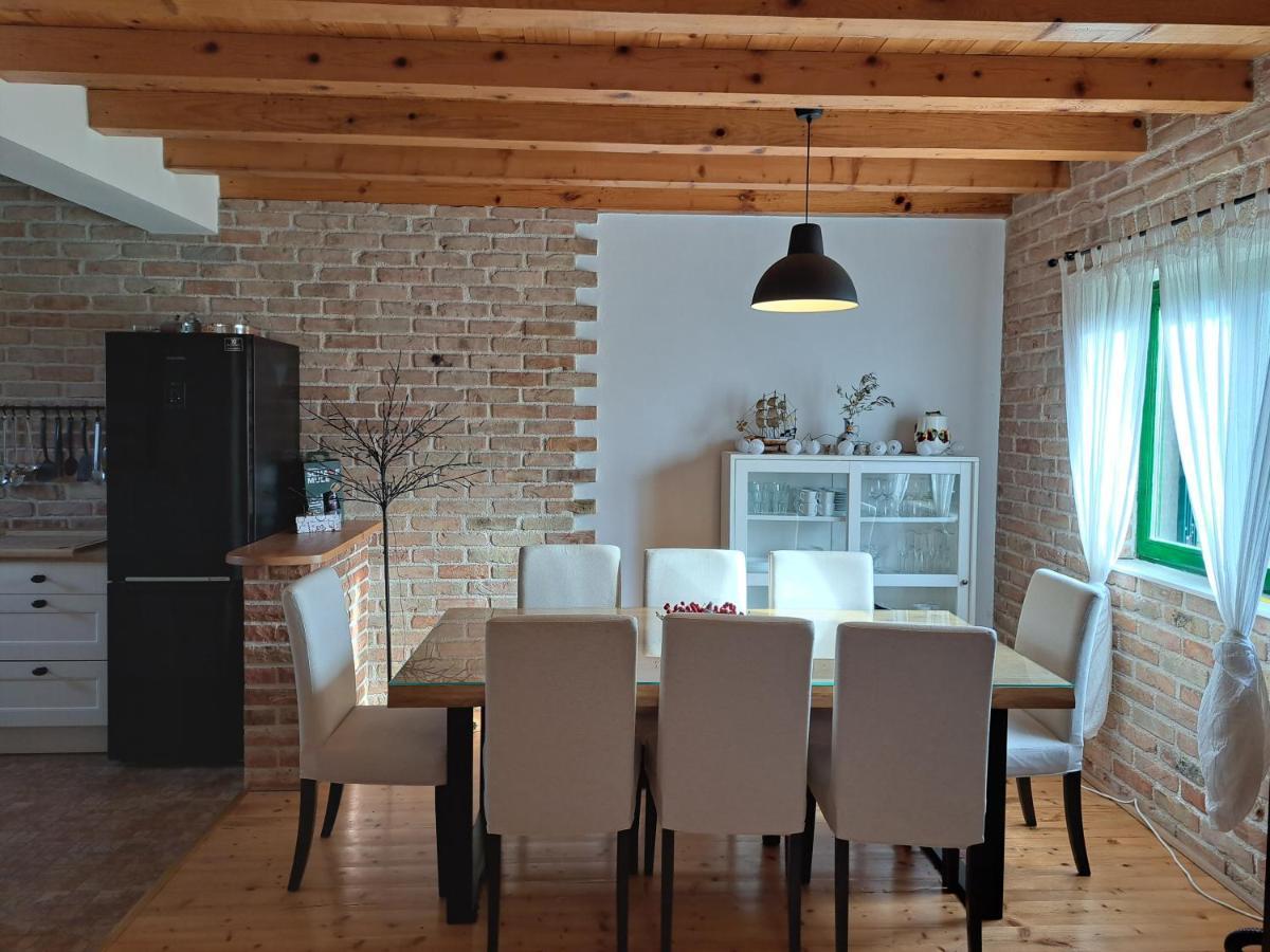 Villa Stone Pearl With Heated Swimming Pool 스베티필립아이자코브 외부 사진